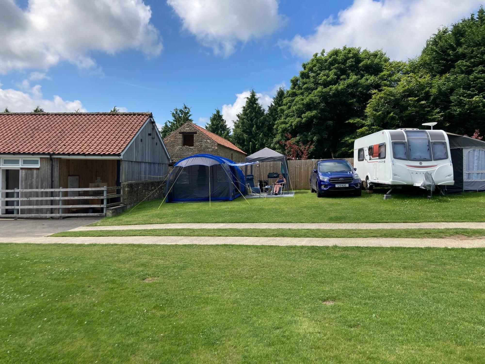 Bank Top Camping-North York Moors With Pitches For Caravans, Camper Vans And Tents Hotel พิกเคอริง ภายนอก รูปภาพ